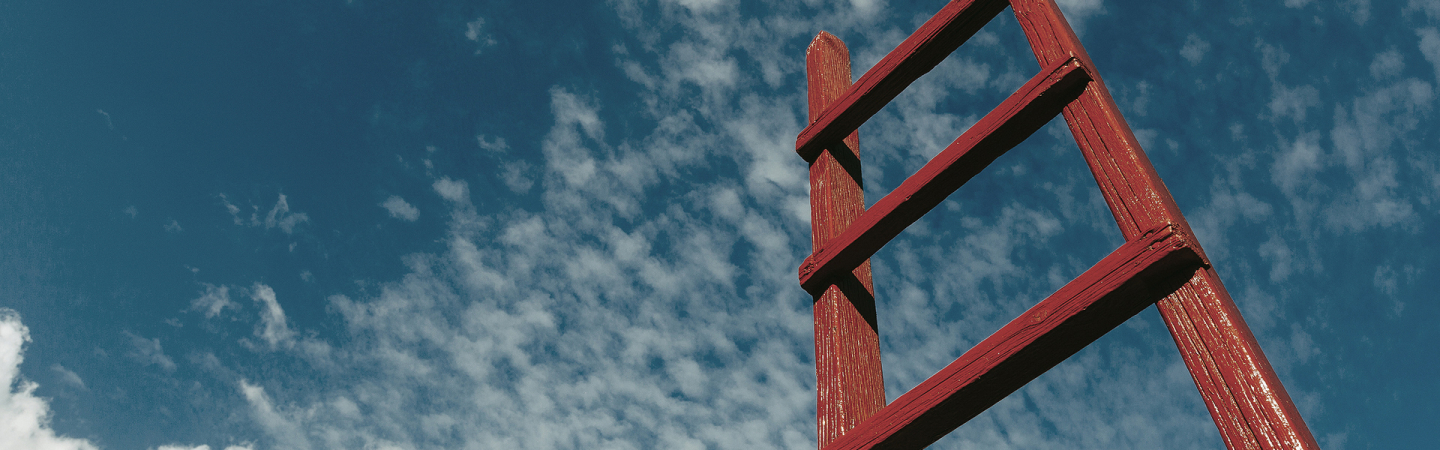 How to set smart goals to climb the corporate ladder